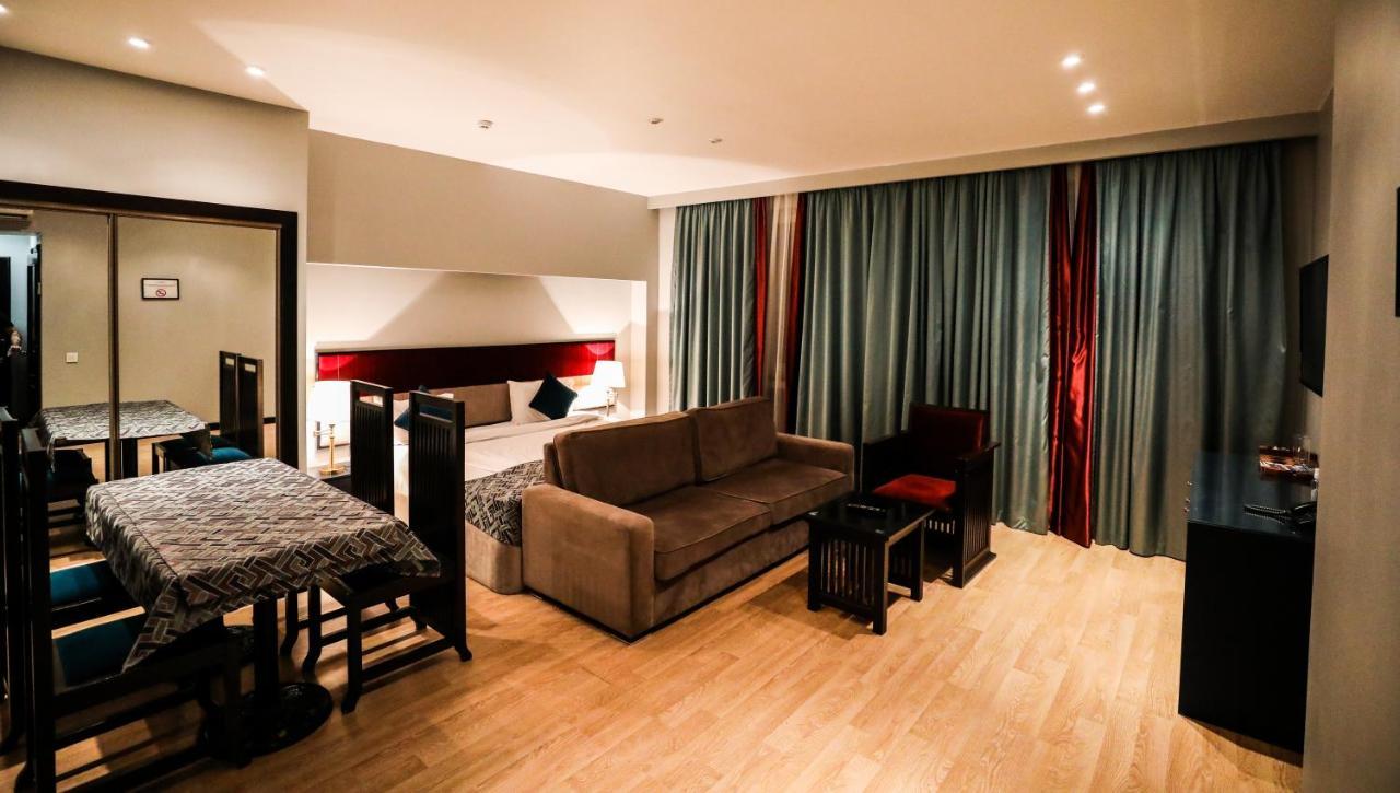 Hazz Hotel Baku Bagian luar foto